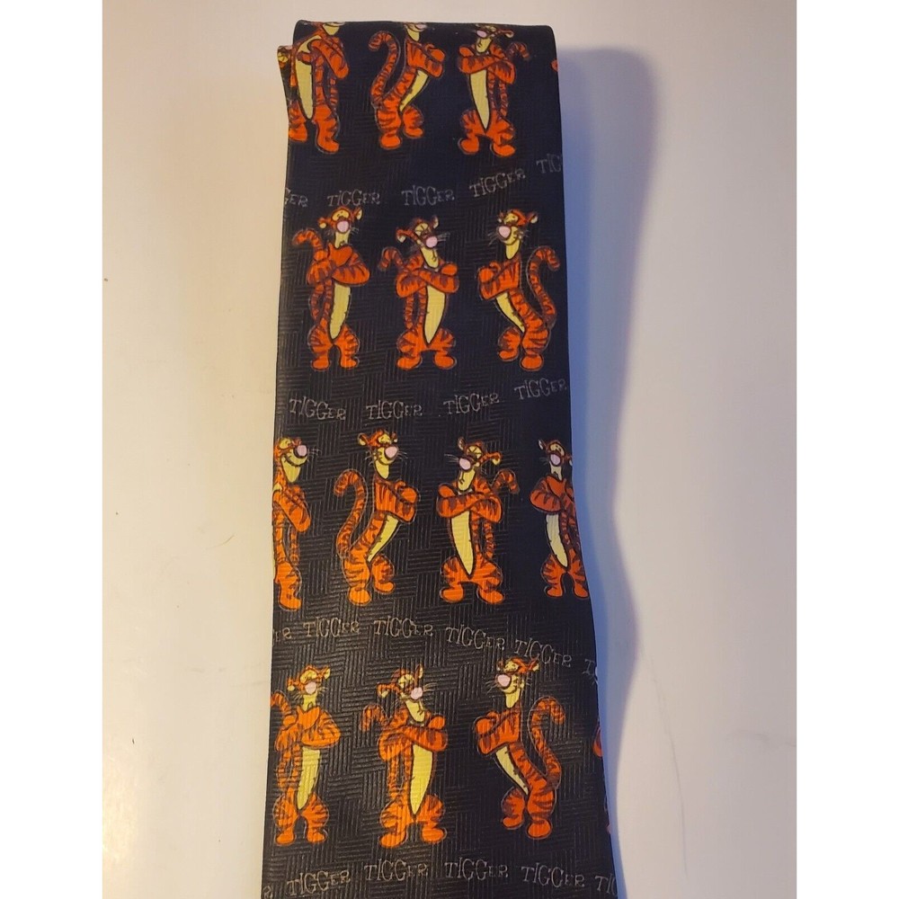 Disney Men's Face of Tigger Winnie the Pooh Exquisite Apparel Tie